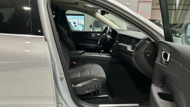 Volvo Xc60 T6 Recharge Core AWD Auto 257 kW (350 CV)