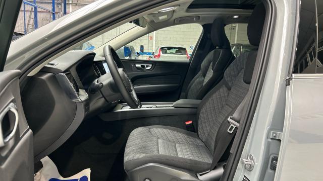 Volvo Xc60 T6 Recharge Core AWD Auto 257 kW (350 CV)