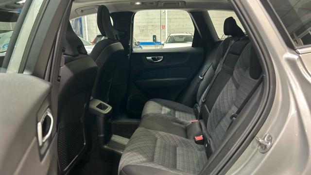 Volvo Xc60 T6 Recharge Core AWD Auto 257 kW (350 CV)