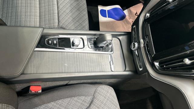 Volvo Xc60 T6 Recharge Core AWD Auto 257 kW (350 CV)