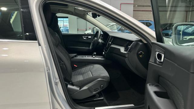 Volvo Xc60 T6 Recharge Core AWD Auto 257 kW (350 CV)