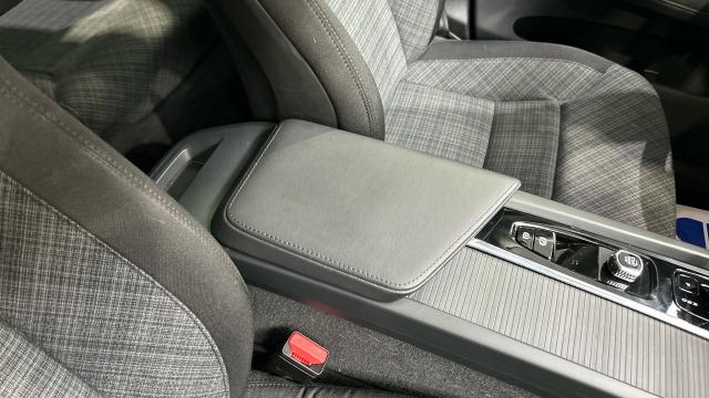 Volvo Xc60 T6 Recharge Core AWD Auto 257 kW (350 CV)