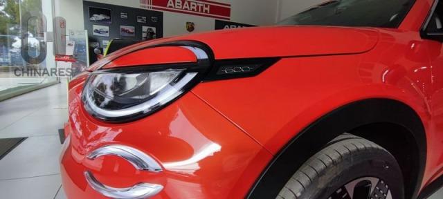 Fiat 600e 54kwh 115kw (156cv) La prima