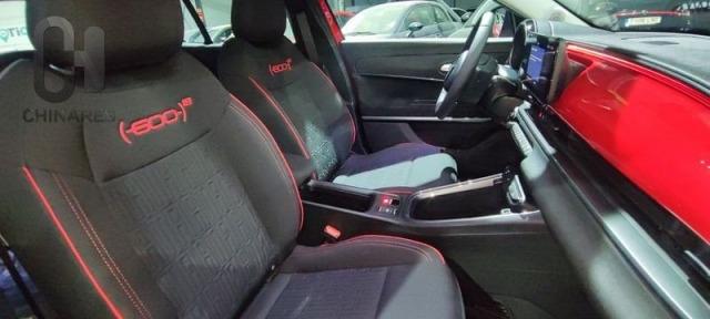 Fiat 600e 54kwh 115kw (156cv) Red