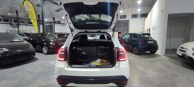 Fiat 600e 54kwh 115kw (156cv) Red