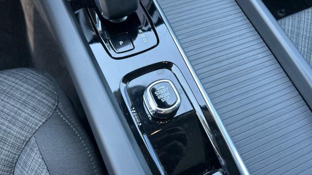 Volvo Xc60 T6 Recharge Core AWD Auto 257 kW (350 CV)