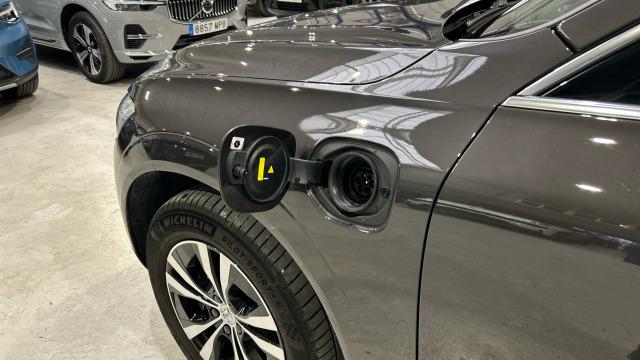 Volvo Xc60 T6 Recharge Core AWD Auto 257 kW (350 CV)