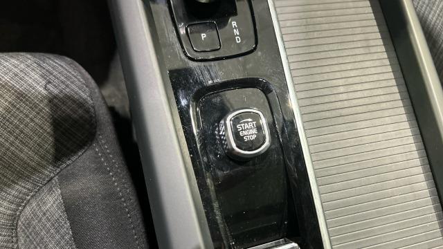 Volvo Xc60 T6 Recharge Core AWD Auto 257 kW (350 CV)