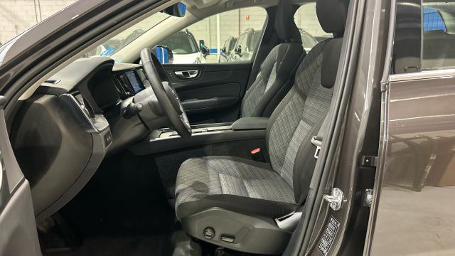 Volvo Xc60 T6 Recharge Core AWD Auto 257 kW (350 CV)