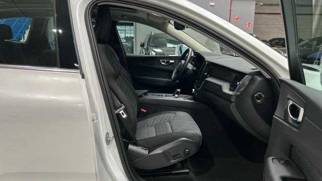 Volvo Xc60 T6 Recharge Core AWD Auto 257 kW (350 CV)