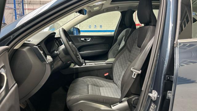 Volvo Xc60 T6 Recharge Core AWD Auto 257 kW (350 CV)