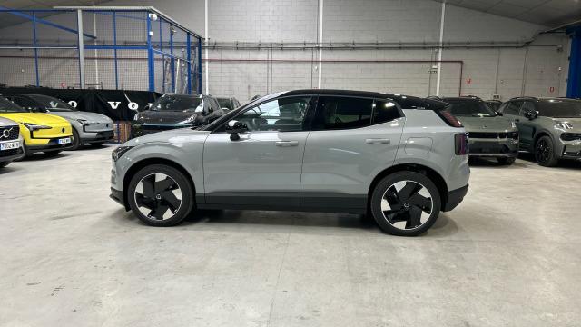 Volvo Ex30 Single Motor Extended Range Plus Auto 200 kW (272 CV)