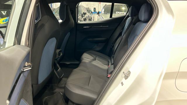 Volvo Ex30 Single Motor Extended Range Plus Auto 200 kW (272 CV)