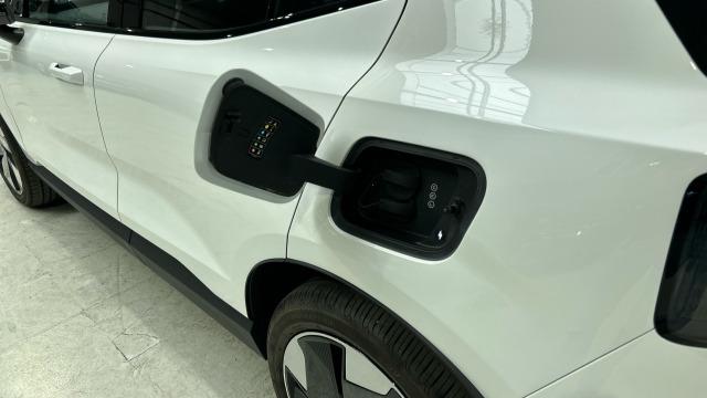Volvo Ex30 Single Motor Extended Range Plus Auto 200 kW (272 CV)
