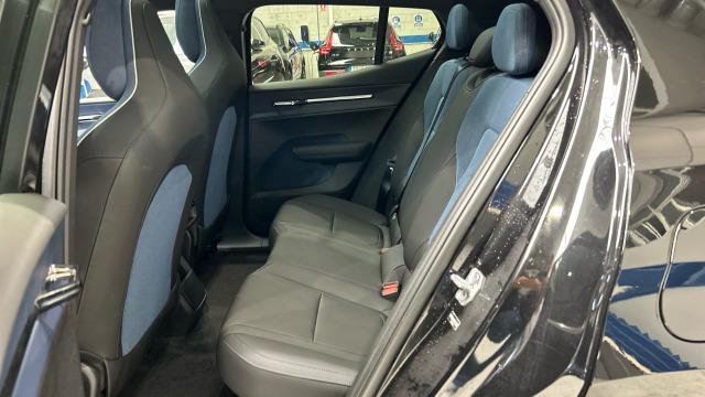 Volvo Ex30 Single Motor Extended Range Ultra Auto 200 kW (272 CV)