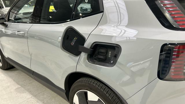 Volvo Ex30 Single Motor Extended Range Plus Auto 200 kW (272 CV)