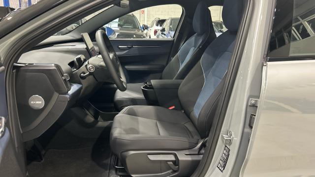 Volvo Ex30 Single Motor Extended Range Plus Auto 200 kW (272 CV)