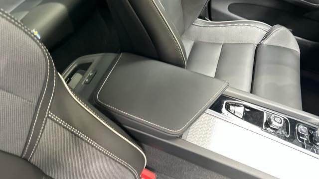 Volvo Xc60 T6 Recharge Plus Dark AWD Auto 257 kW (350 CV)