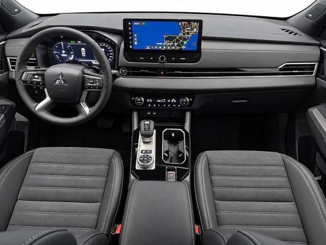 Mitsubishi Outlander PHEV 4WD Kaiteki