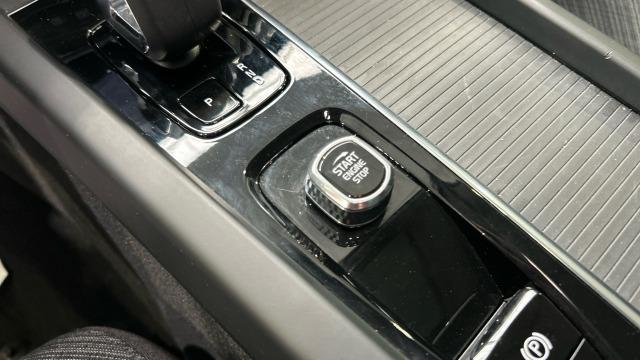 Volvo Xc60 T6 Recharge Core AWD Auto 257 kW (350 CV)