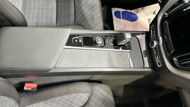 Volvo Xc60 T6 Recharge Core AWD Auto 257 kW (350 CV)