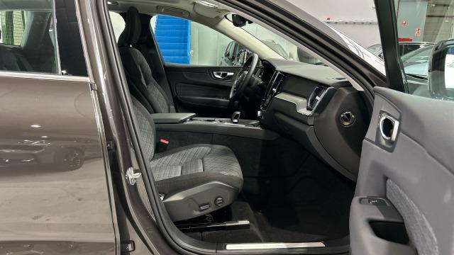 Volvo Xc60 T6 Recharge Core AWD Auto 257 kW (350 CV)