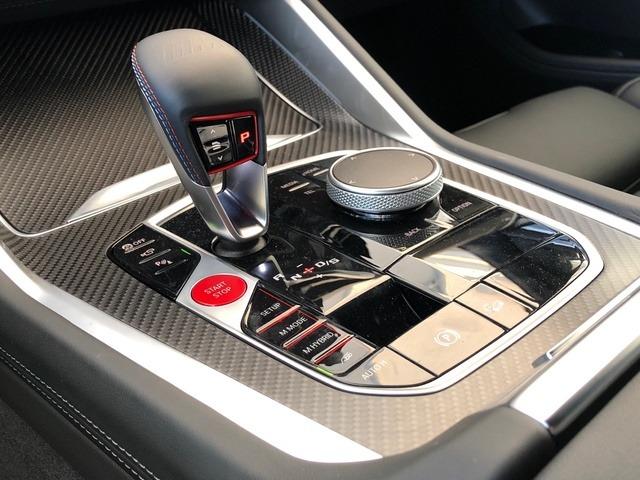 BMW Xm 50e 350 kW (476 CV)