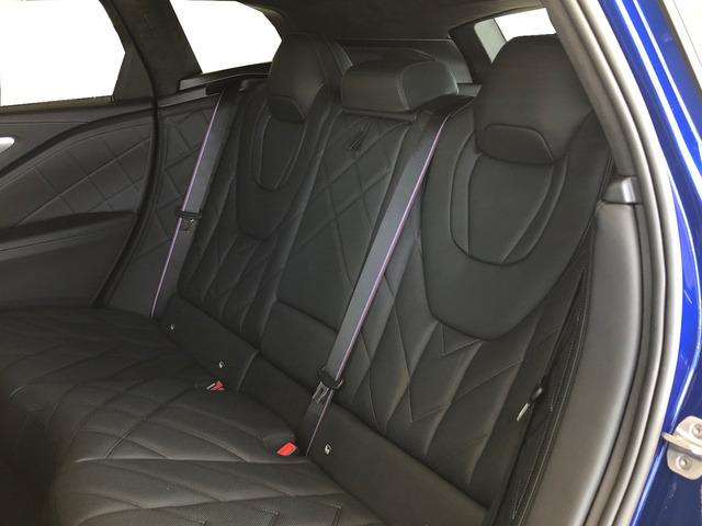 BMW Xm 50e 350 kW (476 CV)