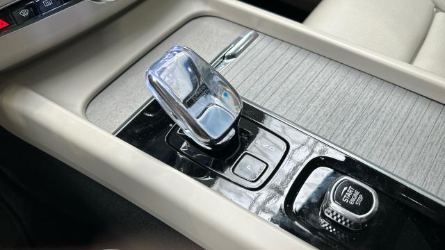 Volvo Xc60 T6 Recharge Ultimate Dark AWD Auto 257 kW (350 CV)