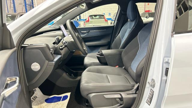 Volvo Ex30 Single Motor Extended Range Core Auto 200 kW (272 CV)