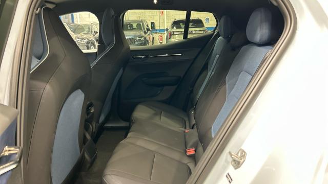 Volvo Ex30 Single Motor Plus Auto 200 kW (272 CV)