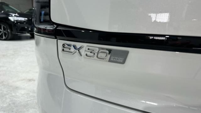 Volvo Ex30 Single Motor Extended Range Ultra Auto 200 kW (272 CV)