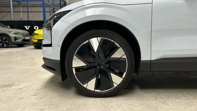 Volvo Ex30 Single Motor Extended Range Ultra Auto 200 kW (272 CV)