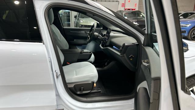 Volvo Ex30 Single Motor Extended Range Ultra Auto 200 kW (272 CV)