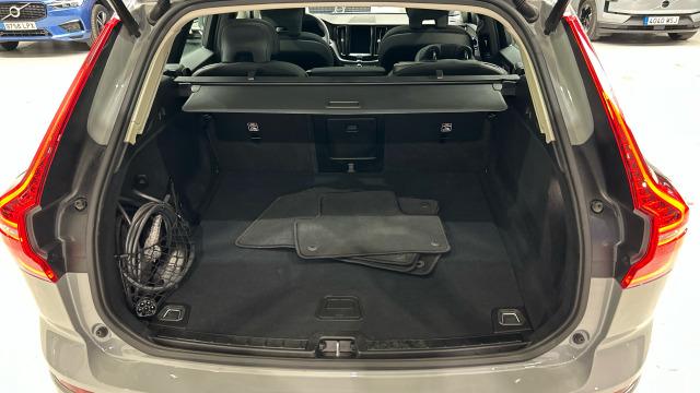 Volvo Xc60 T6 Recharge Core AWD Auto 257 kW (350 CV)