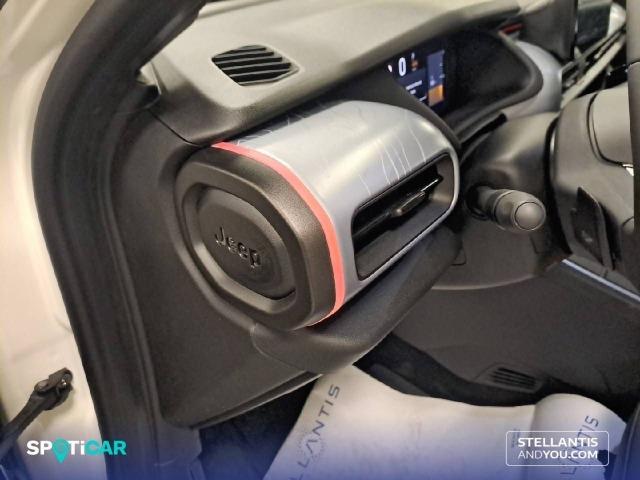 Jeep Avenger 1.2 eHybrid 4xe 145CV T. North Face The North Face
