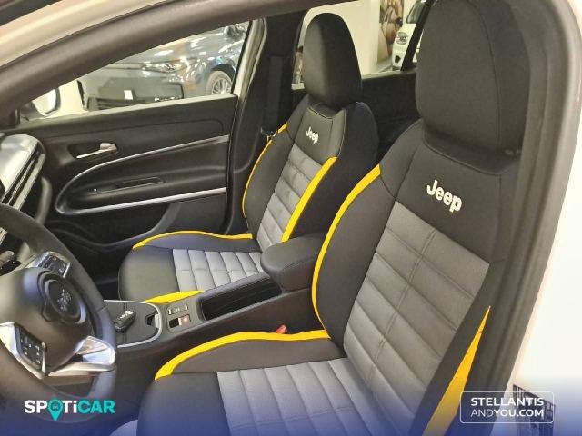 Jeep Avenger 1.2 eHybrid 4xe 145CV T. North Face The North Face