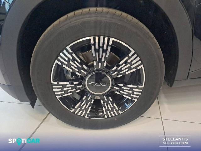 Fiat 600 MHEV  1.2 106kW (145CV) DDCT La prima