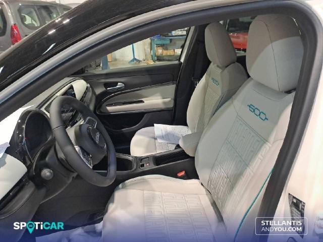 Fiat 600 600 MHEV  1.2 81kW (110CV) DDCT La prima