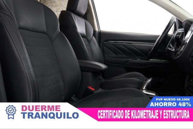 Mitsubishi Outlander 2.4 PHEV Kaiteki 4WD 230cv Auto 5P