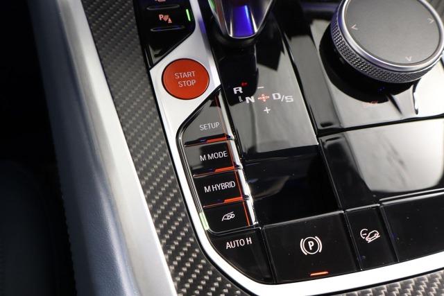 BMW 4.4 PHEV 653cv