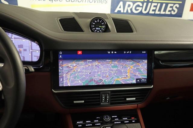 Porsche Coupe  E Hybrid 462cv