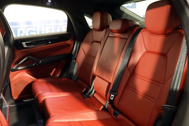 Porsche Coupe  E Hybrid 462cv