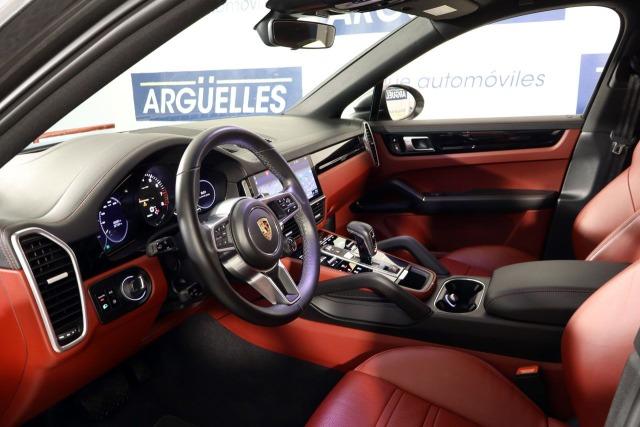 Porsche Coupe  E Hybrid 462cv