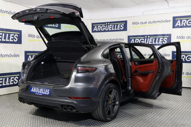 Porsche Coupe  E Hybrid 462cv
