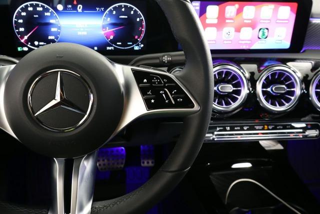 Mercedes Benz A 200 Mild Hybrid 163cv