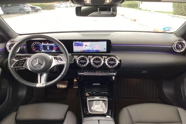Mercedes Benz A 200 Mild Hybrid 163cv