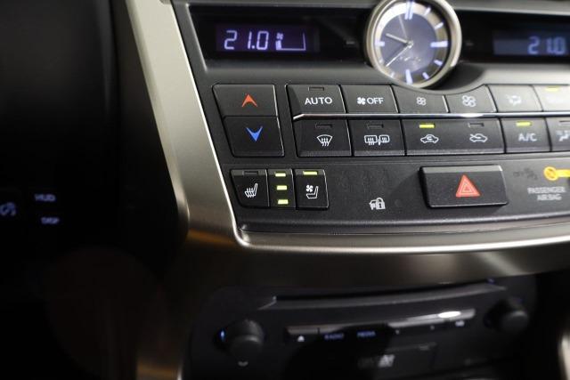 Lexus Luxury 4WD 197cv