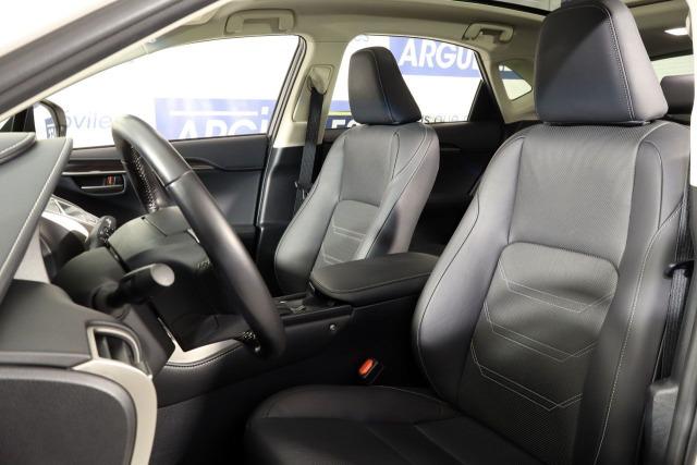 Lexus Luxury 4WD 197cv