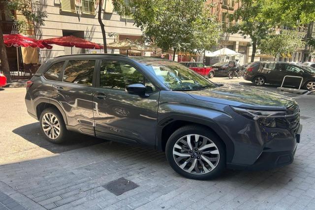 Subaru 2.0i Hybrid Touring 152cv